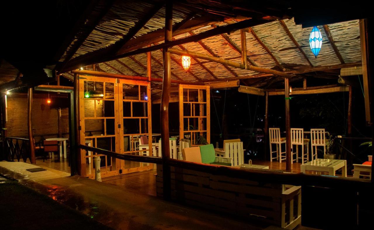 Homies Place - Bistro Bandarawela Dış mekan fotoğraf